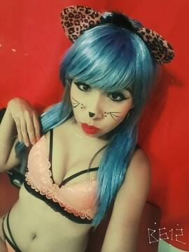 Public Photo of lupevalentina-